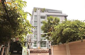 Icon Narindra Suites Hotel