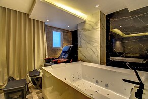 The SSK Solitaire Boutique Hotel and SPA