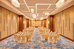 Iris Sarovar Portico