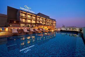 Iris Sarovar Portico