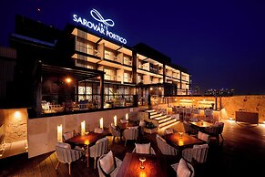Iris Sarovar Portico