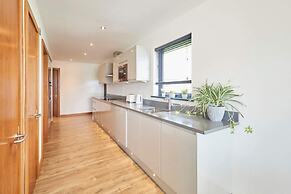 Host Stay Dalby Lodge