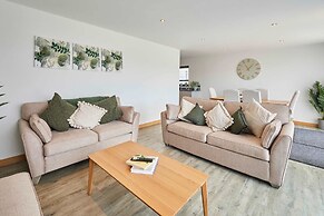 Host Stay Dalby Lodge