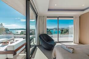 South Blue Luxury Penthouse