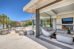 South Blue Luxury Penthouse