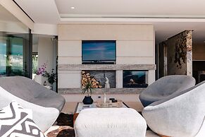 South Blue Luxury Penthouse