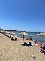 Vouliagmeni Kavouri Beachfront Apartment