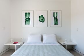 elegant stay centrally in Rethymno