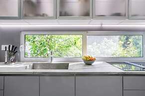 South Blue Luxury Apartment in Vouliagmeni