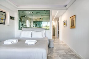 South Blue Luxury Apartment in Vouliagmeni