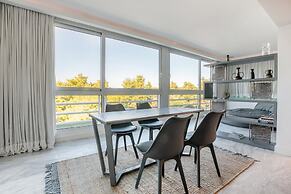 South Blue Luxury Apartment in Vouliagmeni