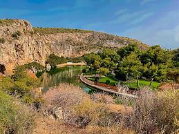 South Blue Luxury Apartment in Vouliagmeni