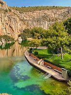 South Blue Luxury Apartment in Vouliagmeni