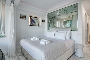 South Blue Luxury Apartment in Vouliagmeni