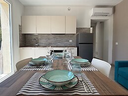 Acquaviva Suites with common pool