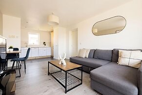 2 Bedrooms Apartment in Wembley