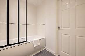 2 Bedrooms Apartment in Wembley