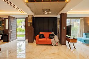 Alaya Stays - Imperial Calista 4BHK near Khandala Hills