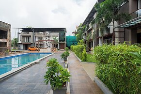 Alaya Stays - Imperial Calista 4BHK near Khandala Hills