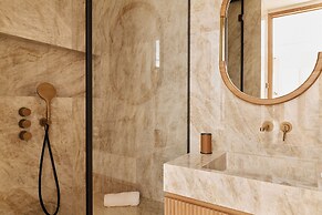 Highstay serviced apartments PYRAMIDES