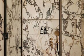 Highstay serviced apartments PYRAMIDES