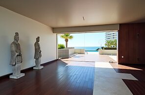 Eivissa Beachfront Gem - Modern 2BR Apartment