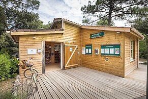 Huttopia Oléron les Chênes Verts