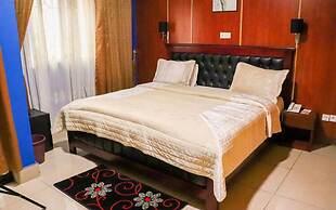 Noubou International Hotel Bonapriso