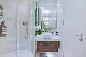 The White Peace Garden 3 bed Hampstead - by Out of Office Lifestyle