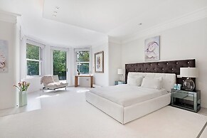 The White Peace Garden 3 bed Hampstead - by Out of Office Lifestyle