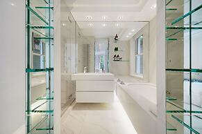 The White Peace Garden 3 bed Hampstead - by Out of Office Lifestyle