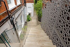 The White Peace Garden 3 bed Hampstead - by Out of Office Lifestyle