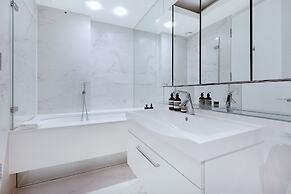 The White Peace Garden 3 bed Hampstead - by Out of Office Lifestyle