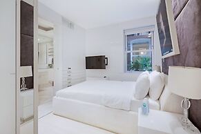 The White Peace Garden 3 bed Hampstead - by Out of Office Lifestyle