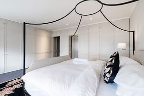 The Notting Hill Townhouse - by Out of Office Lifestyle