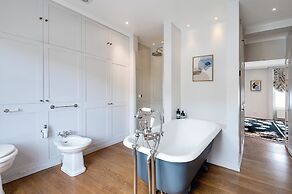 The Notting Hill Townhouse - by Out of Office Lifestyle