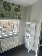 The Notting Hill Townhouse - by Out of Office Lifestyle