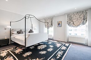 The Notting Hill Townhouse - by Out of Office Lifestyle