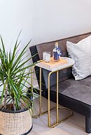 Lady on the Lane- 2 bed Primrose Hill - by Out of Office Lifestyle