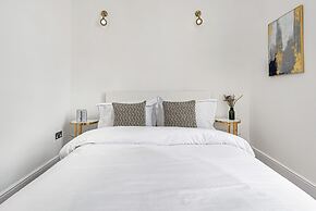 Lady on the Lane- 2 bed Primrose Hill - by Out of Office Lifestyle