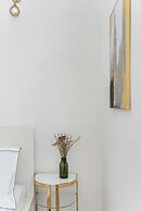 Lady on the Lane- 2 bed Primrose Hill - by Out of Office Lifestyle