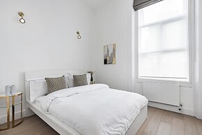 Lady on the Lane- 2 bed Primrose Hill - by Out of Office Lifestyle
