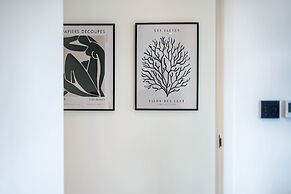 The Modern Glasshouse - by Out of Office Lifestyle