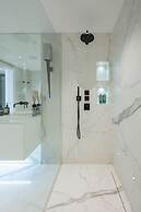 Regents Park Penthouse