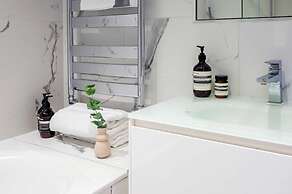 Regents Park Penthouse