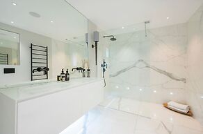 Regents Park Penthouse