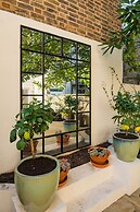Belgravia Beauty - by Out of Office Lifestyle