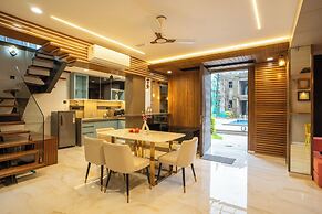 Alaya Stays - Imperial Mystara 5BHK near Khandala Hills