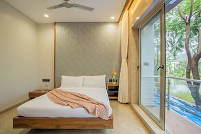 Alaya Stays - Imperial Mystara 5BHK near Khandala Hills