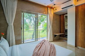 Alaya Stays - Imperial Mystara 5BHK near Khandala Hills